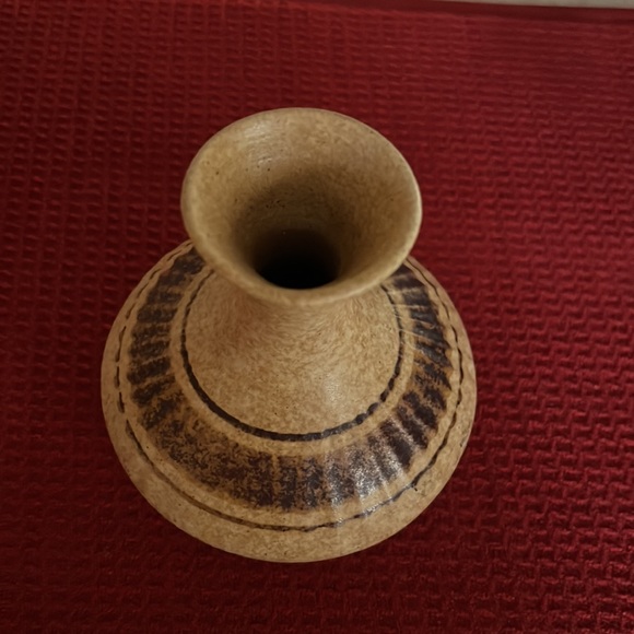 Handcrafted Small Vessel. - Picture 2 of 4
